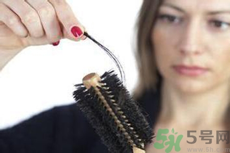 生完寶寶掉頭發(fā)怎么辦？生完寶寶掉頭發(fā)原因？