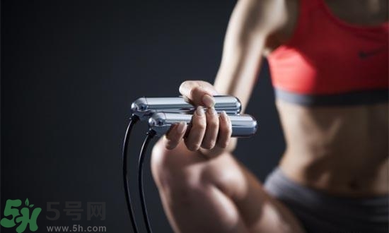 女生跳繩要注意什么？跳繩要注意什么？