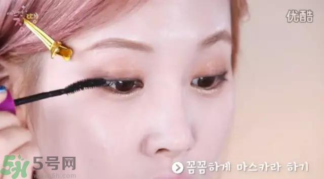 戴眼鏡怎么化妝？眼鏡妝怎么畫(huà)
