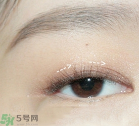 戴眼鏡怎么化妝？眼鏡妝怎么畫