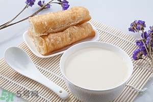 豆奶粉結(jié)塊還能喝嗎？豆奶粉分層還能喝嗎？