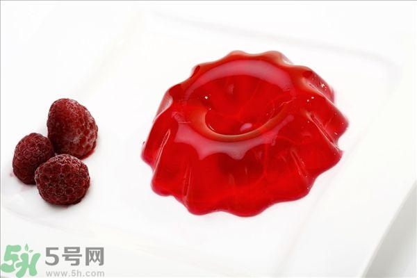 寶寶咳嗽能吃果凍嗎？寶寶多大可以吃果凍？