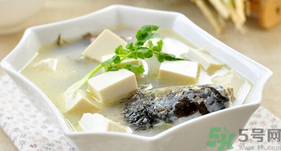 孕婦喝鯽魚湯有什么好處？孕婦喝鯽魚湯的功效與作用
