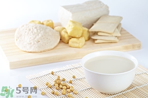 早上喝豆奶好嗎？晚上喝豆奶好嗎？