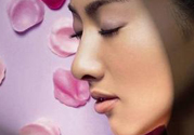 女人絕經(jīng)前的癥狀以及年齡？治療女人絕經(jīng)的小偏方