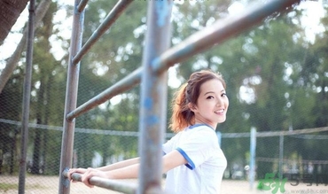 13歲女生平胸怎么辦？13歲女生平胸正常嗎？