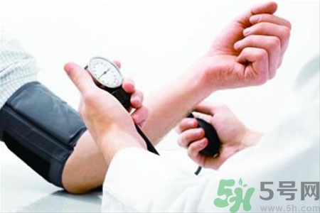 腦出血的護(hù)理措施有哪些？腦出血的飲食護(hù)理是什么？