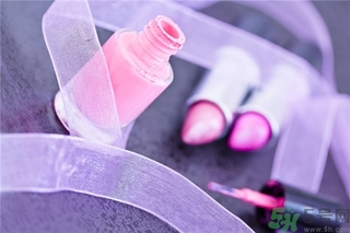 口紅掉色正常嗎？口紅掉色好還是不掉色好？