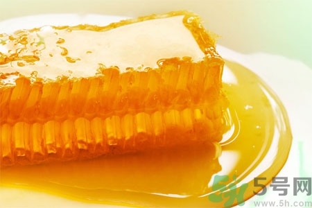 口腔潰瘍可以吃蜂蜜嗎？口腔潰瘍能不能吃蜂蜜？