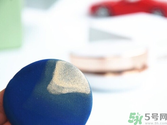 age20s粉底霜怎么用？愛紀(jì)二十粉底霜使用方法