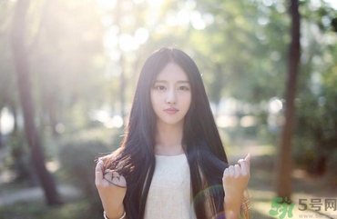 17歲女生下面很癢是為什么？高中女生下面很癢是怎么回事？