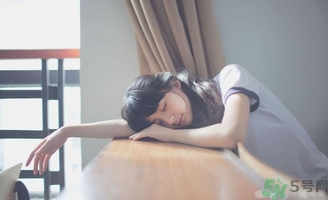 口吃會(huì)傳染嗎？口吃會(huì)遺傳嗎？
