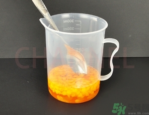 潤唇膏怎么做？潤唇膏自制方法