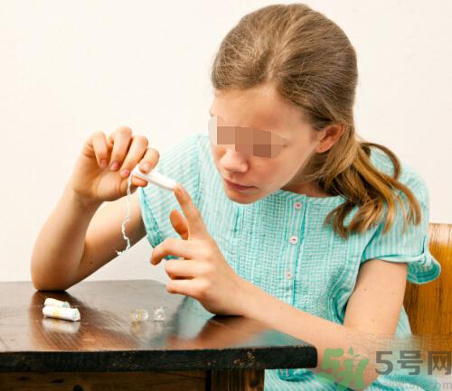 用衛(wèi)生棉條可以游泳嗎？游泳后要更換衛(wèi)生棉條嗎？
