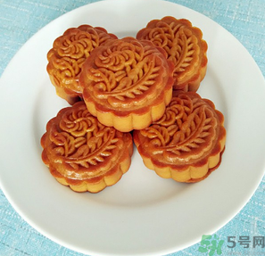 血糖高的人可以吃月餅嗎？血糖高的人怎樣吃月餅？