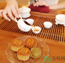 吃月餅會(huì)便秘嗎？吃月餅便秘怎么辦？