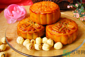 月餅吃多了會(huì)怎么樣？哪些人不宜吃月餅？
