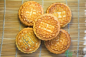 月餅熱量高嗎？吃月餅會(huì)胖嗎？