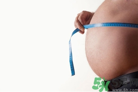 如何預(yù)防男人婚后發(fā)福？男人發(fā)福背后的5大健康隱患