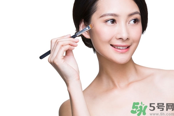 睫毛膏可以刷眉毛嗎？睫毛膏可以當(dāng)染眉膏嗎？