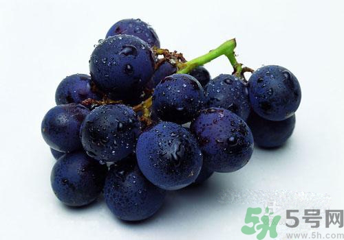 吃葡萄要吐皮嗎？吃葡萄皮好不好？
