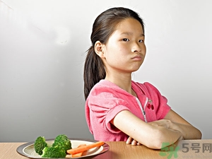 寶寶挑食不愛吃飯怎么辦？寶寶挑食怎么辦？