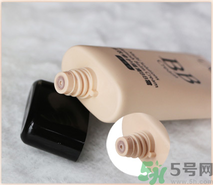 粉底液有隔離作用嗎？粉底液有什么作用？