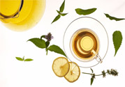 過(guò)期的茶葉有什么作用？隔夜的茶葉有什么作用？