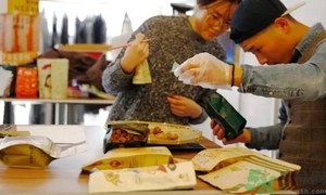 三只松鼠和百草味哪個(gè)好？三只松鼠和百草味哪個(gè)好吃？