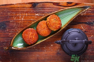 冰皮月餅和普通月餅的區(qū)別 蘇式月餅和廣式月餅的區(qū)別？