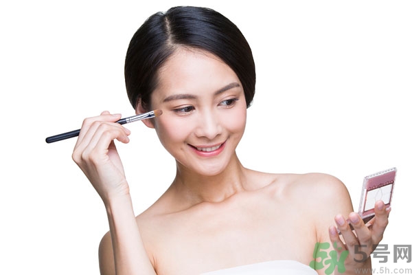 眼影干了怎么辦？眼影保質(zhì)期一般多久？