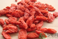 枸杞子泡酒可以壯陽嗎？枸杞子泡酒有副作用嗎？