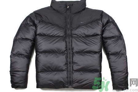 ?羽絨服可以用洗衣機(jī)洗嗎？羽絨服上油漬怎么洗？