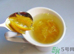 柚子皮可以泡水喝嗎？柚子皮泡水喝的功效