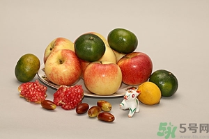 蘋果和桃子能一起榨汁嗎？蘋果和桃子能一起煮嗎？