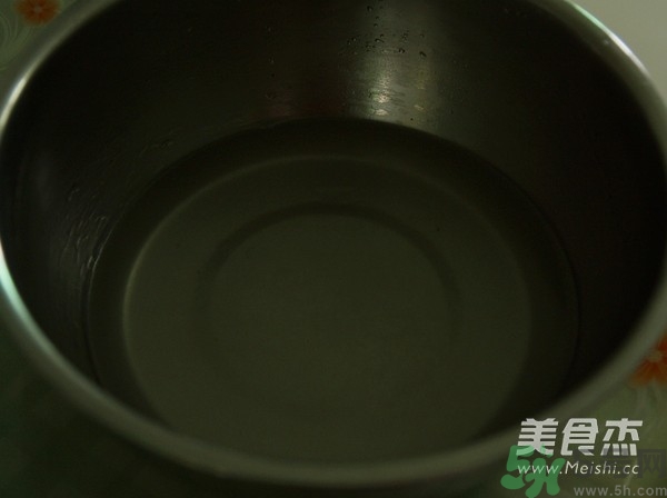 水晶月餅用的什么粉？水晶月餅的做法及配方