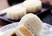 冰皮月餅和冰淇淋月餅有什么區(qū)別？冰皮月餅和冰淇淋月餅?zāi)膫€(gè)好吃？