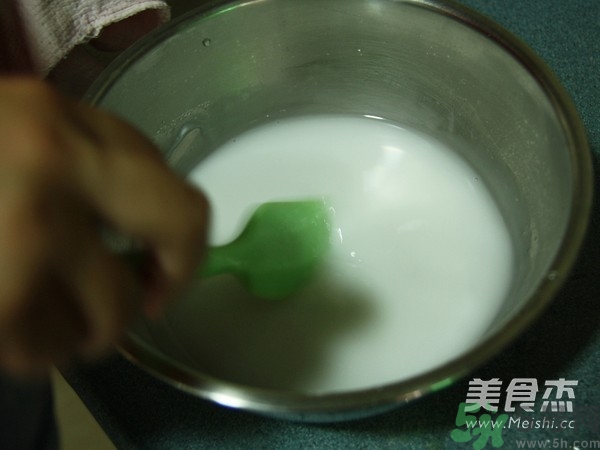 水晶月餅用的什么粉？水晶月餅的做法及配方