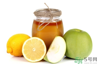蘋(píng)果和蜂蜜可以一起吃嗎？蘋(píng)果和蜂蜜可以榨汁嗎？
