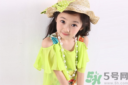 9歲女生的標(biāo)準(zhǔn)身高體重是多少？9歲女生正常身高體重是多少？