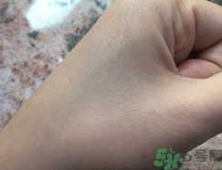 菲詩(shī)小鋪水光無(wú)瑕氣墊修顏乳怎么用？菲詩(shī)小鋪氣墊cc使用方法