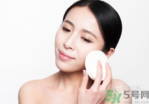 痘痘肌用什么護(hù)膚品好？痘痘肌護(hù)膚品推薦