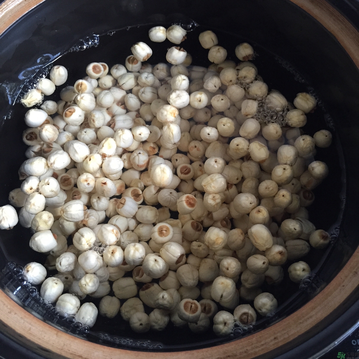 蓮蓉月餅的餡料是什么？蓮蓉月餅的餡料怎么做？