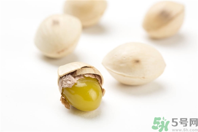 白果什么時(shí)候成熟？沒熟的白果能不能吃？