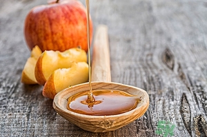 蘋(píng)果和蜂蜜可以一起吃嗎？蘋(píng)果和蜂蜜可以榨汁嗎？