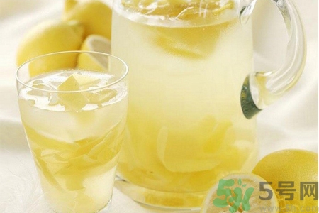 檸檬水是堿性食物嗎？檸檬水是酸性還是堿性？