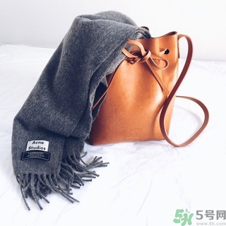 Mansur Gavriel水桶包價(jià)格多少錢？Mansur Gavriel水桶包尺寸大小