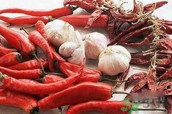流鼻血不能吃什么食物？流鼻血吃什么好？