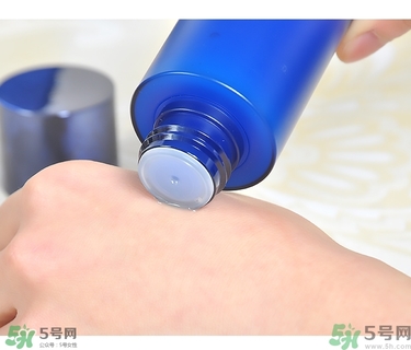 ahc水乳好用嗎？ahc水乳怎么樣？