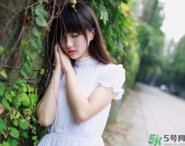 外陰瘙癢有灼熱感是怎么回事？外陰瘙癢有灼熱感怎么辦？